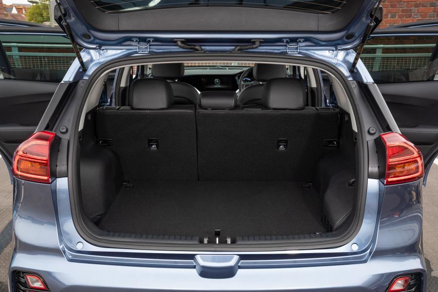 Багажник Kia Niro Plug-In Hybrid (DE) 2019 года  (UK) (фото 21 из 40)